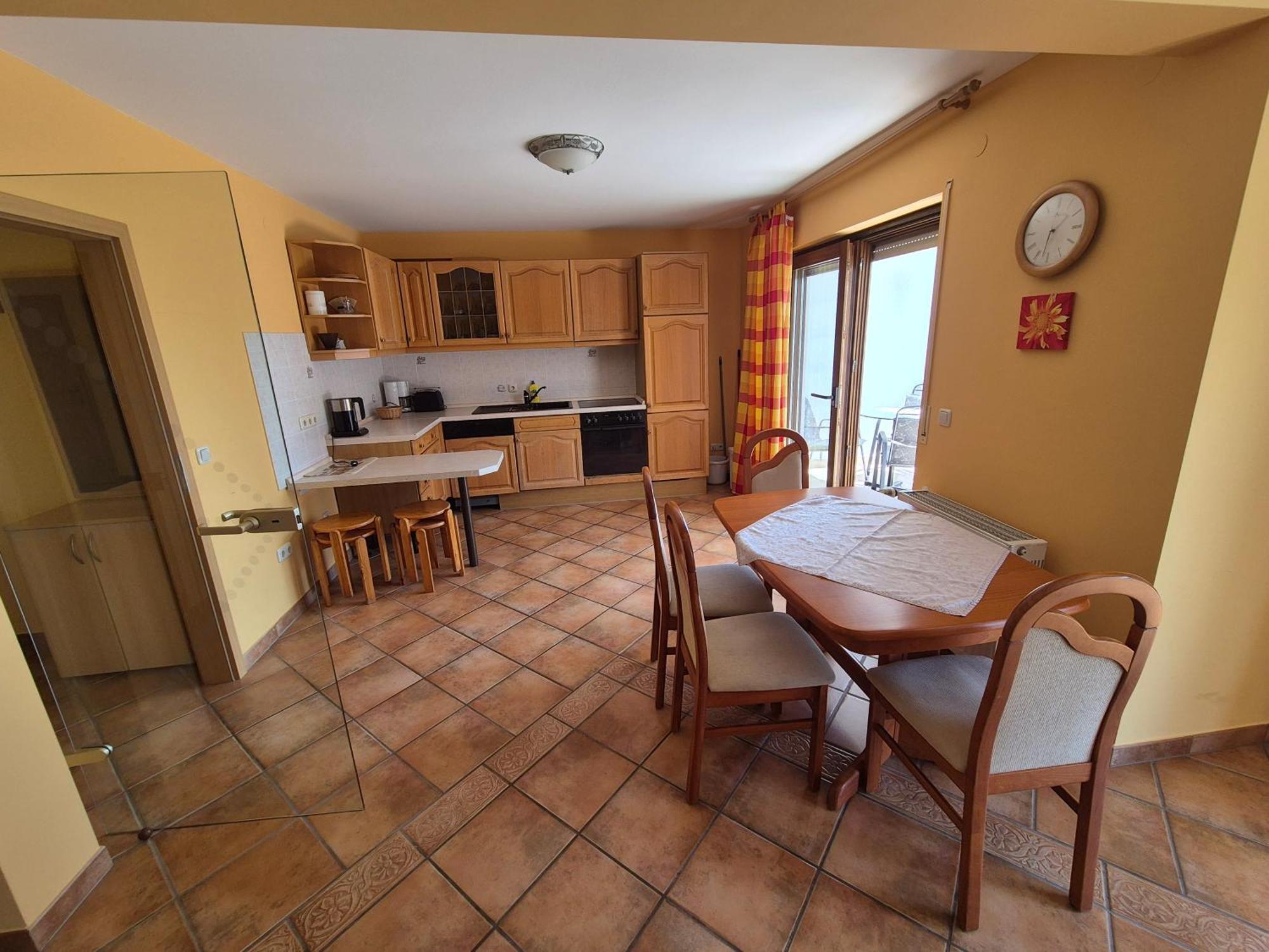 Apartments And Rooms Mamic Dugi Rat Esterno foto