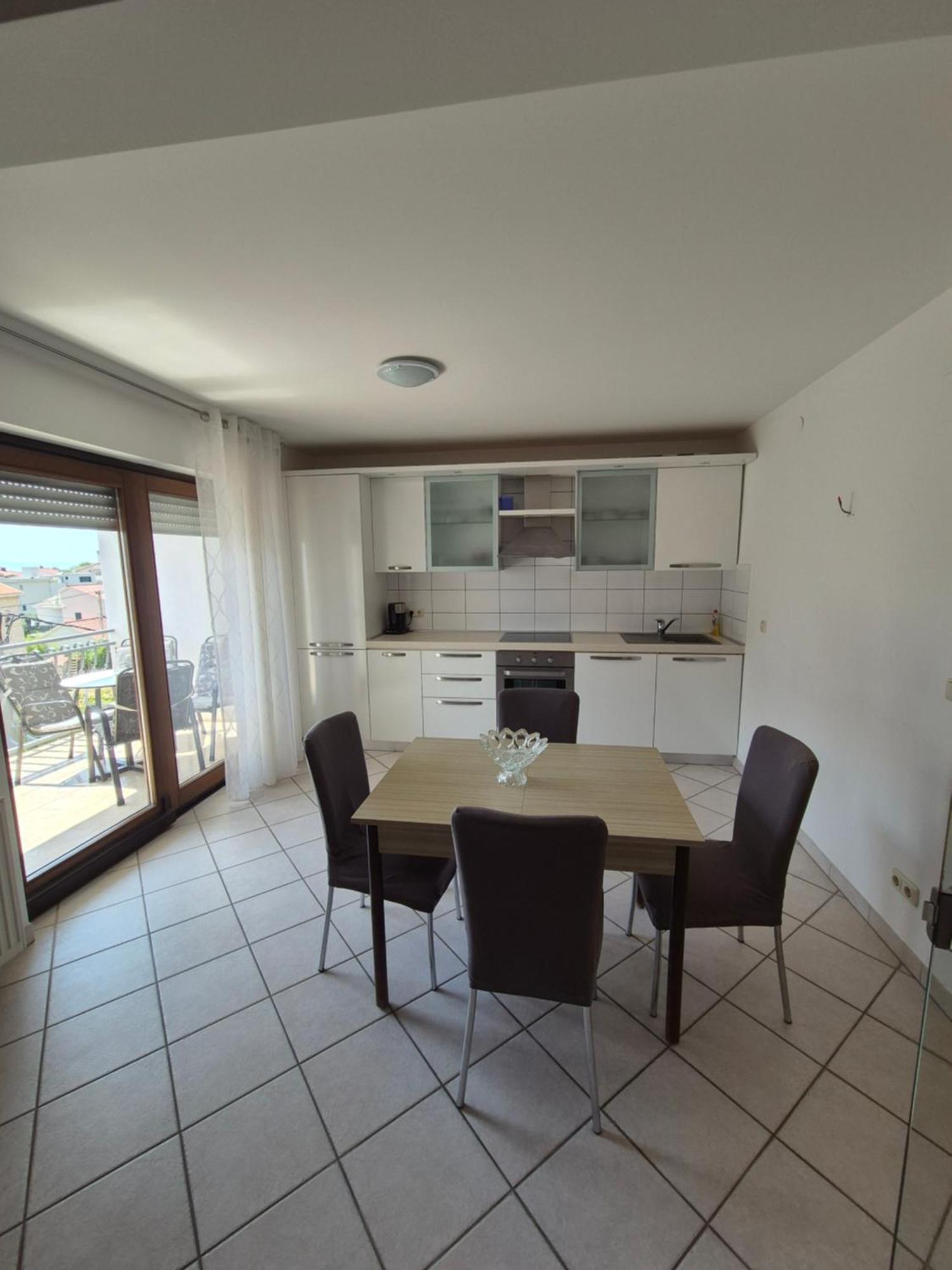 Apartments And Rooms Mamic Dugi Rat Esterno foto